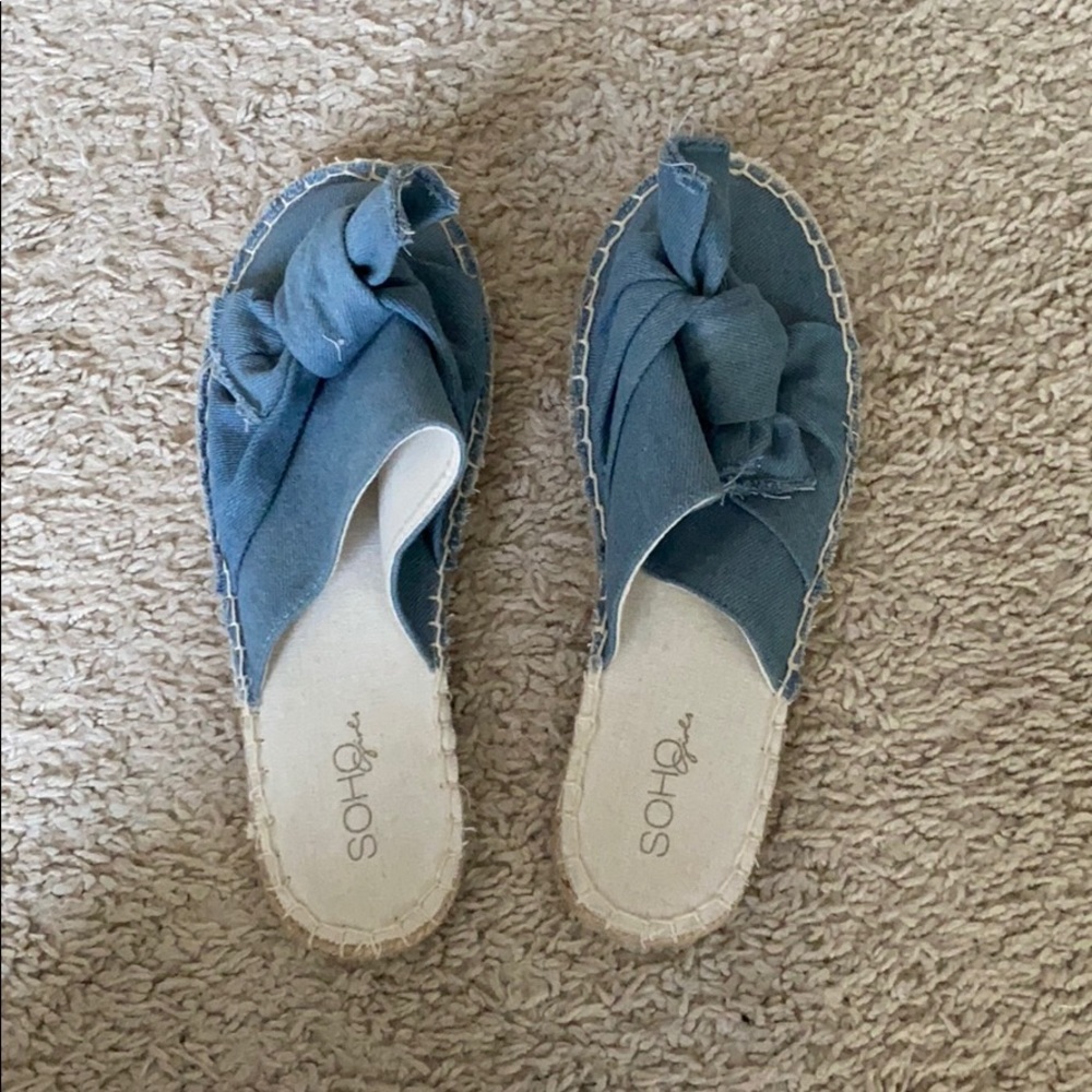 Flats/Sandals